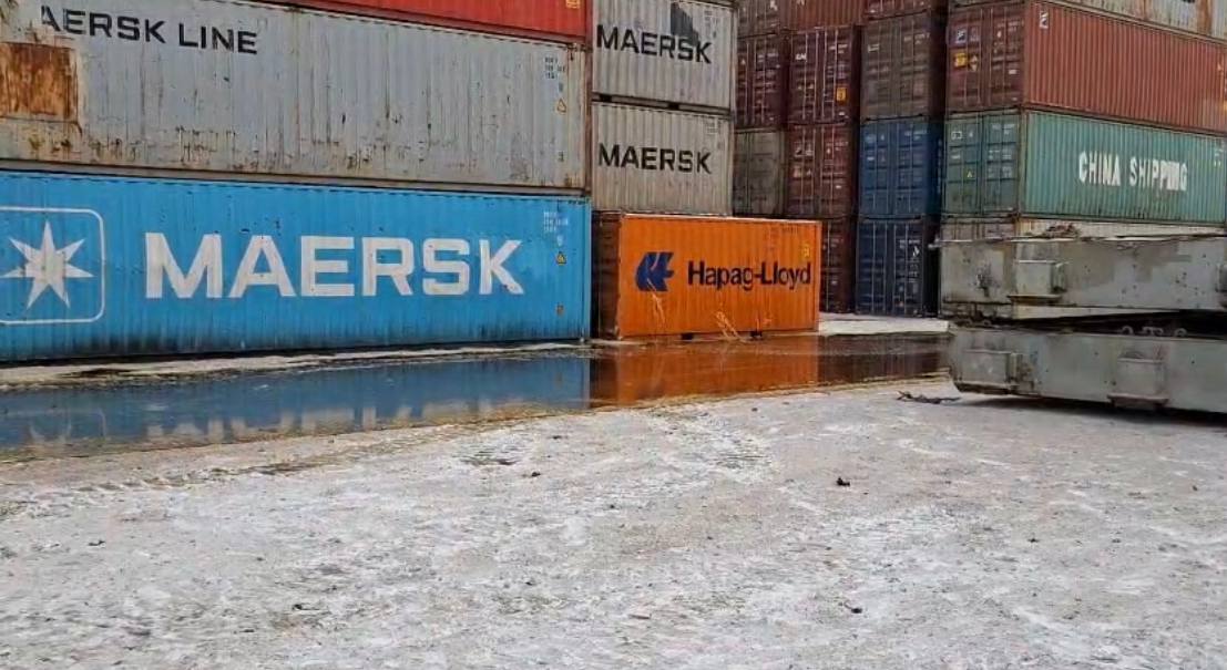 Наслідки удару російської балістичної ракети по порту в Чорноморську 15 січня 2026 року