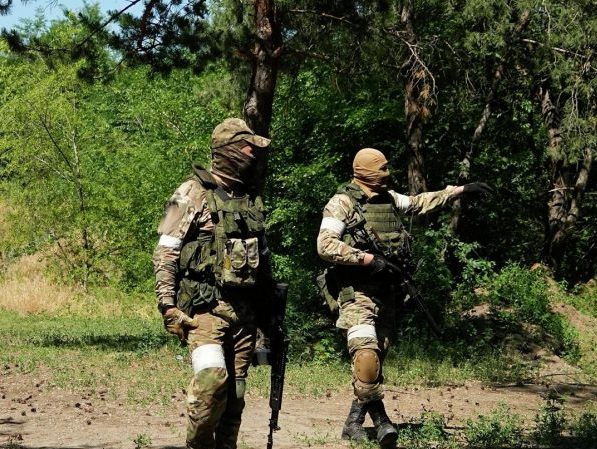 Катував жителя Балаклії: СБУ повідомила про підозру росгвардійцю