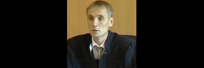 Російський суддя, який відправив “азовця” за ґрати на 19 років, отримав підозру у воєнному злочині